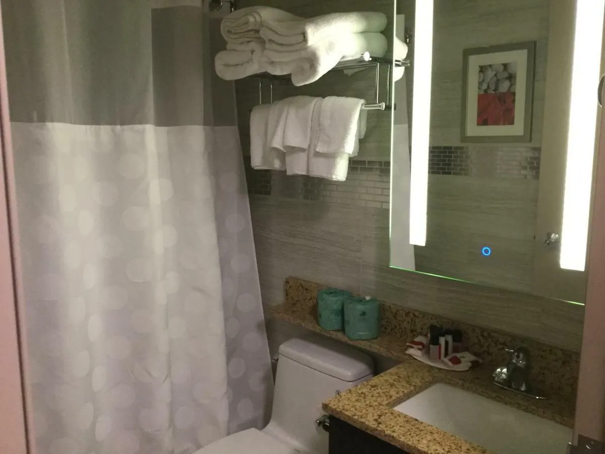Ramada By Wyndham Bronx Terminal Hotel New York